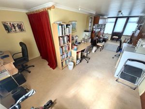 Hobby Room- click for photo gallery